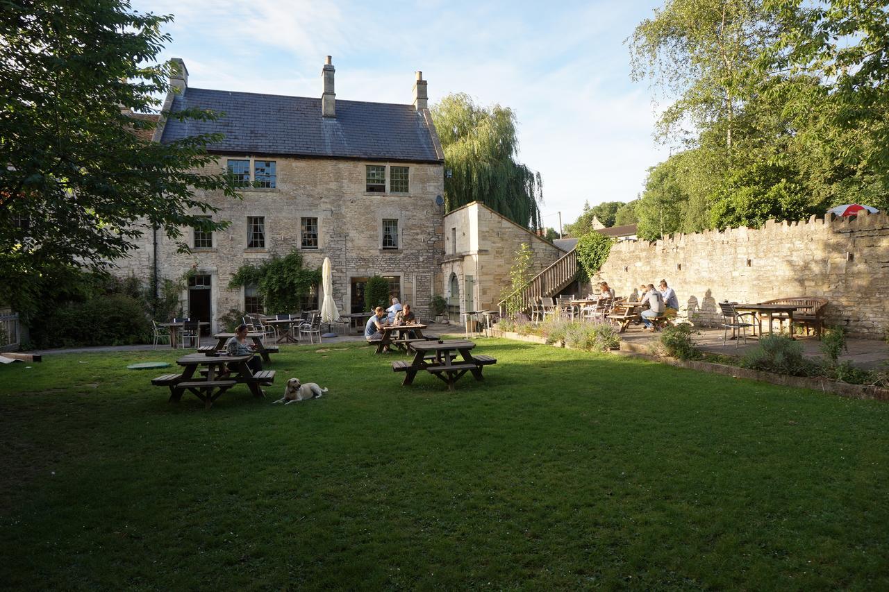 The Barge Inn Bradford-On-Avon Bagian luar foto